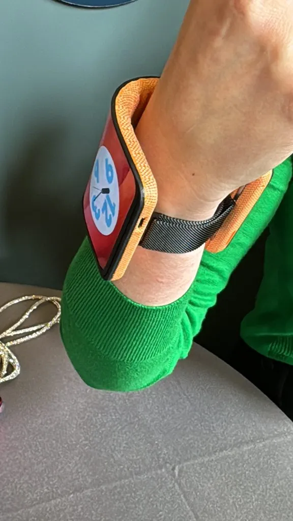 Motorola Rollable Phone