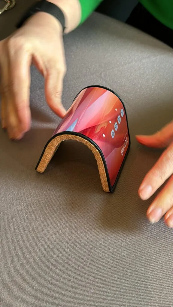 Motorola Rollable Phone