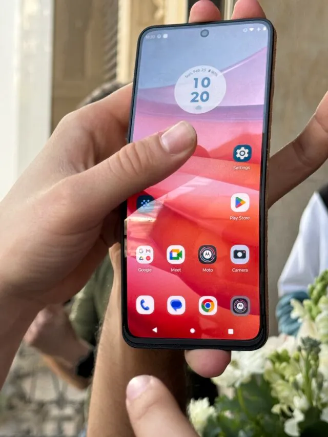 Motorola Rollable Phone